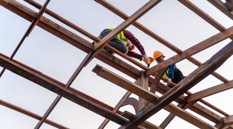 Professional residential roofers in Fenton, IL